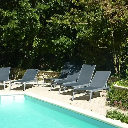 Villa Inviting In Paul Trois Chateaux With Pool
