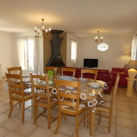 Villa Inviting In Paul Trois Chateaux With Pool *